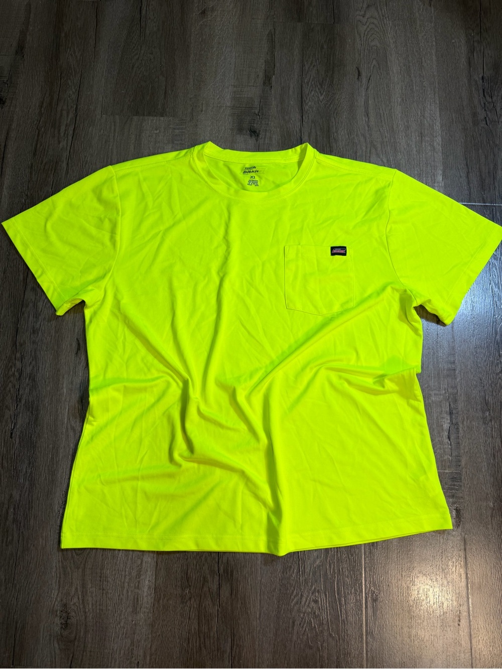 Dickies Men’s High-Visibility Neon Pocket T-Shirt - Yellow